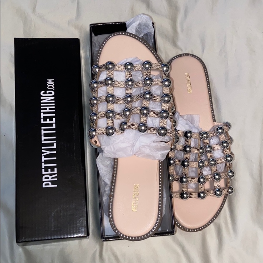 Cute studded snake skin slider sandals 😍